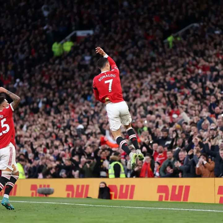 Après son triplé ce samedi, CR7 devient le meilleur buteur de l'histoire du football