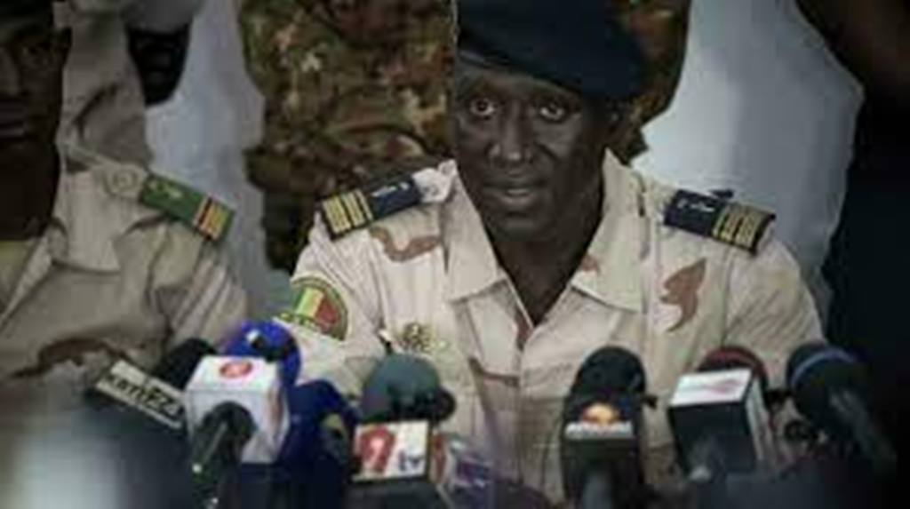 Mali: gouvernement et groupes armés du Nord à Gao pour sauver l’accord de paix