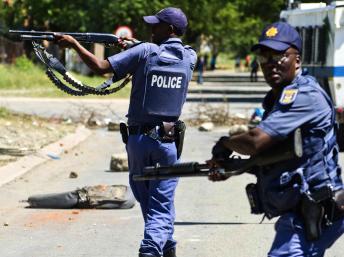 Afrique du Sud: Jacob Zuma condamne les violences policières
