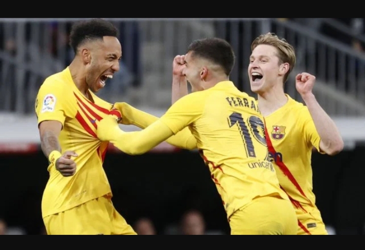 Liga : le Barça humilie le Real Madrid au Stade Santiago Bernabéu