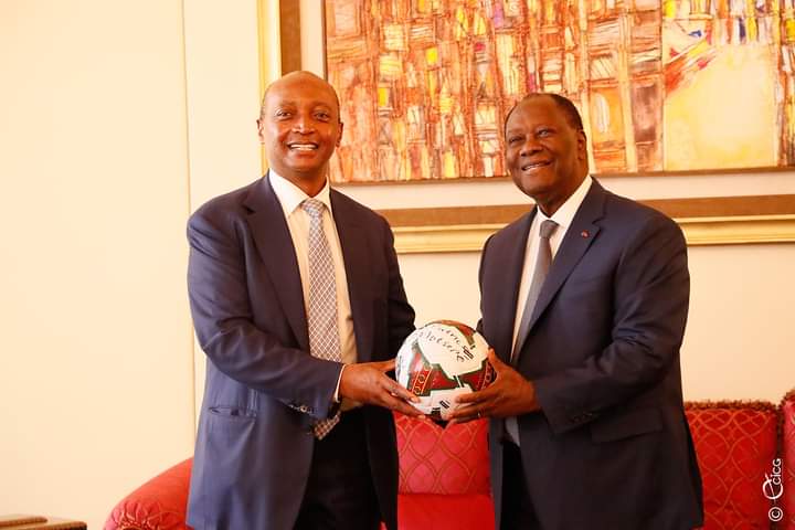 CAN 2023: en visite en Côte d'Ivoire, Motsepe se dit "rassuré" par l'état d'avancement des travaux