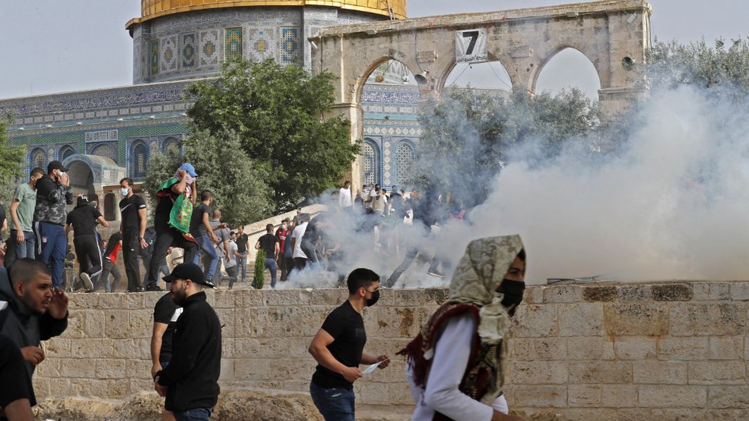 Jérusalem: des heurts signalés entre manifestants palestiniens et policiers israéliens sur l'Esplanade des Mosquées