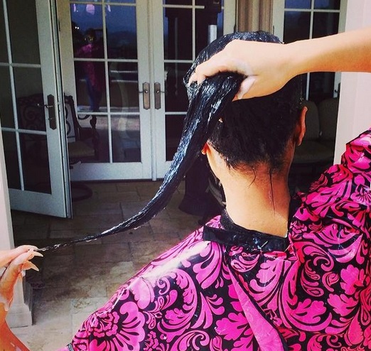 Photos - Topless Nicki Minaj: la star nue dans sa salle de bain 