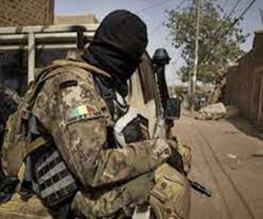 Mali: un Russe tué à Hombori, les soldats ripostent dans la ville