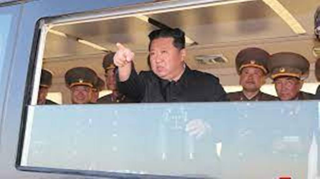 Corée du Nord : Kim Jong-un menace d'un recours "préventif" à l'arme nucléaire