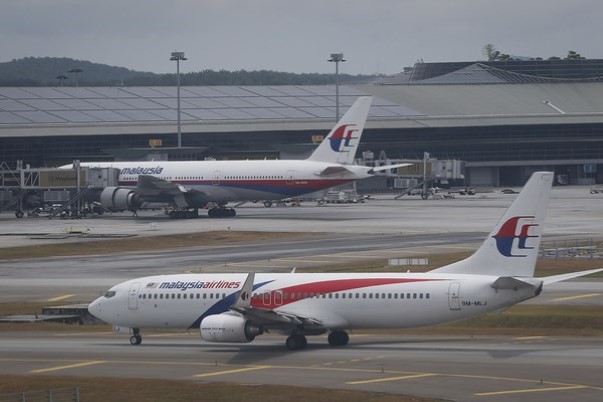 Disparition mystérieuse d'un Boeing malaisien : 239 personnes à bord, dont 4 Français
