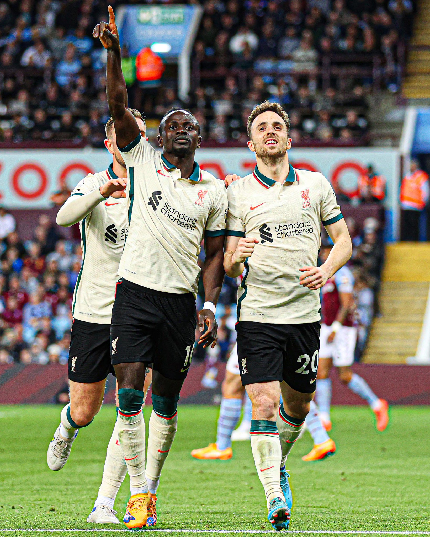 Premier League: Sadio Mané inscrit son 15e but et permet à Liverpool de revenir à hauteur de City