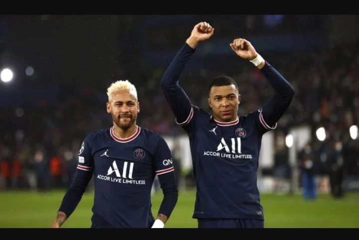 PSG : Kylian Mbappé dément vouloir le départ de Pochettino et Neymar