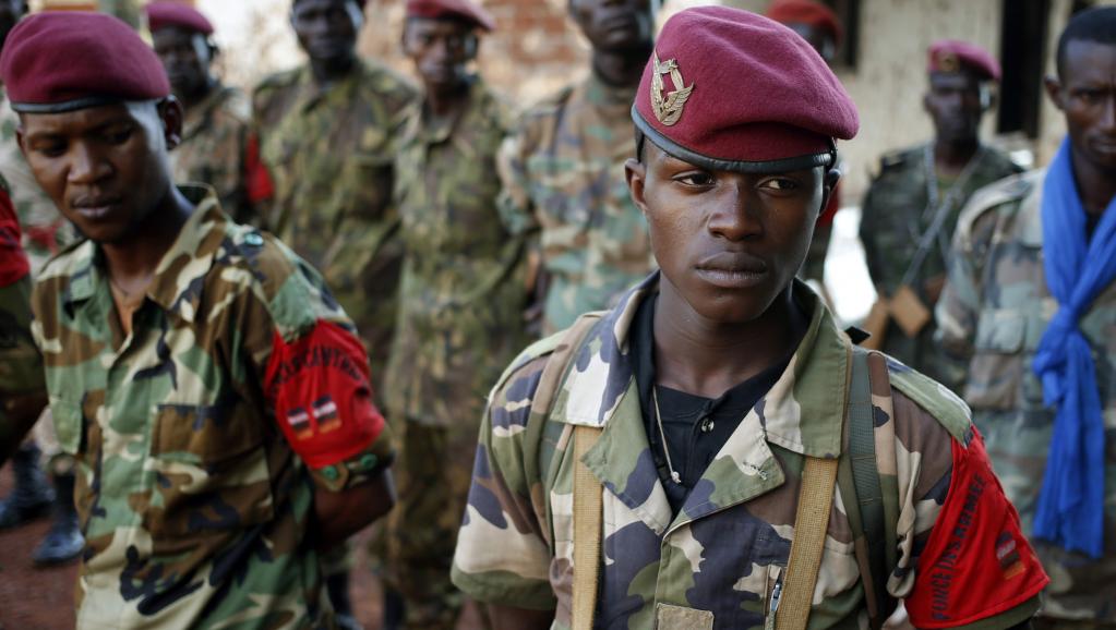 Des combattants de l'ex-Seleka, à Bria, le 9 avril 2014. REUTERS/Goran Tomasevic