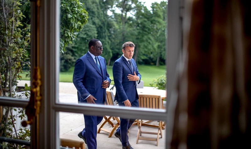 Coopération bilatérale : Macky Sall dit évoquer des "questions d'intérêt commun" au cours d'un entretien avec Macron