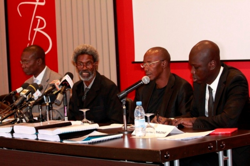 Affaire Karim: les avocats de Wade-fils préviennent la communauté nationale et internationale qu’ils ne croiseront pas les bras