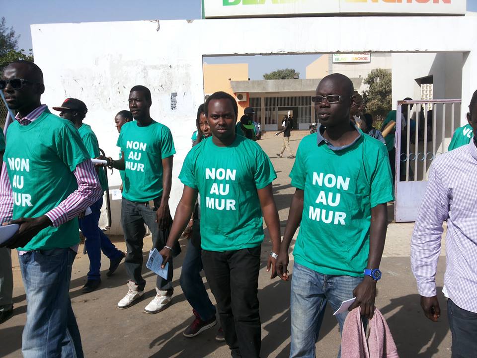 « Mur de la honte »-le collectif recule pour mieux sauter : « Nous prenons acte de la décision préfectorale mais déterminés nous resterons »