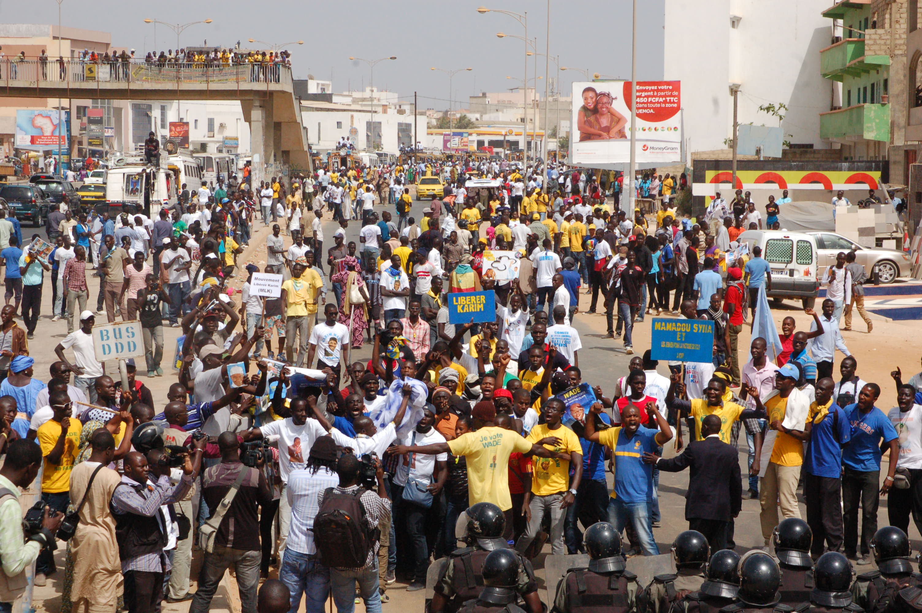 Retour de Wade: Dakar en ébullition 