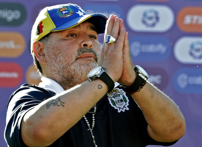 Mort de Diego Maradona : 8 professionnels de santé seront jugés pour homicide involontaire