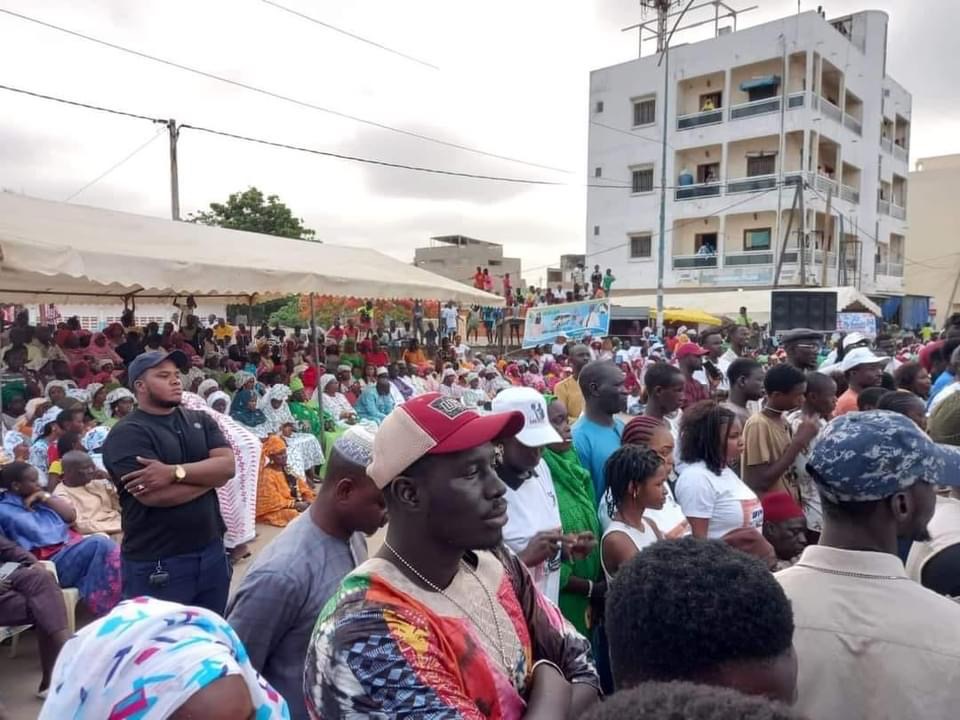 Lat Diop, soutien du Président Macky Sall, viole l’arrêté du Gouverneur de Dakar interdisant les rassemblements politiques