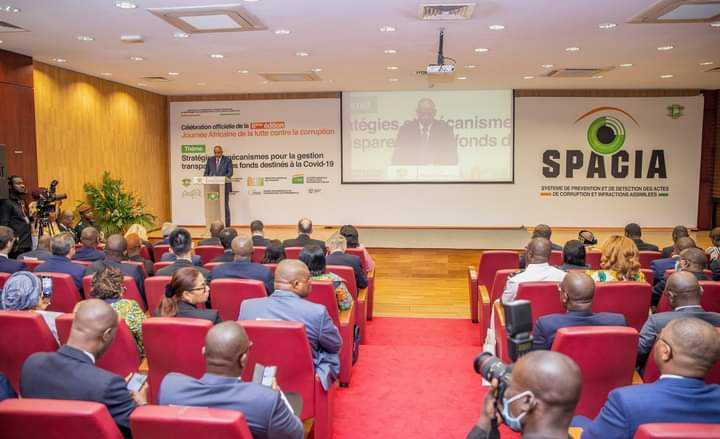 Côte d'Ivoire : le Premier ministre lance une plateforme en ligne pour signaler des actes de corruption