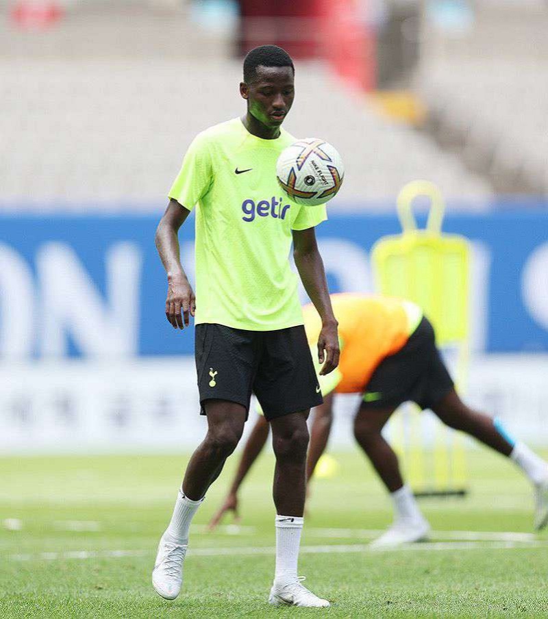 Tottenham – Présaison : Pape Matar Sarr résiste à la brutalité des méthodes d’Antonio Conte