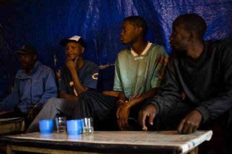 Kenya: l'alcool ayant tué 80 personnes était du méthanol parfois pur