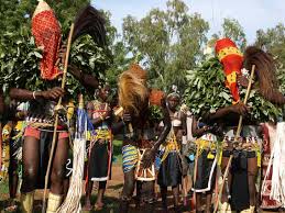 Se sentant diffamés: les élèves et étudiants Bédik attraient Bessel Basse, Pape Cheikh Diallo et la TFM