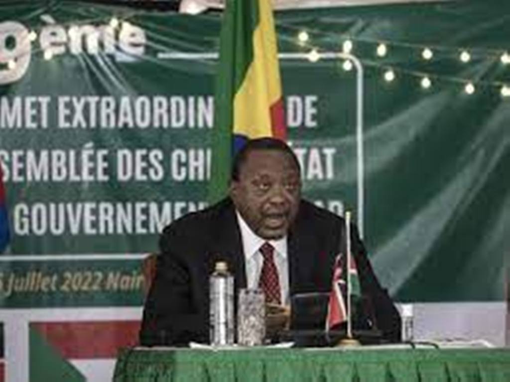 Kenya: Uhuru Kenyatta annonce des mesures contre l’inflation avant la présidentielle