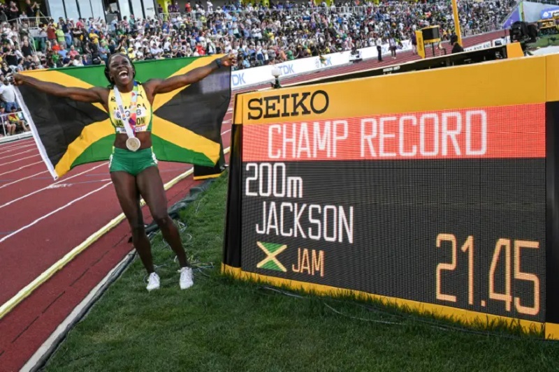 Mondiaux d'athlétisme: Lyles et Jackson affolent le chrono sur 200 m