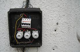 MAUVAISES INSTALLATIONS ELECTRIQUES: Les usagers, des proies éternelles