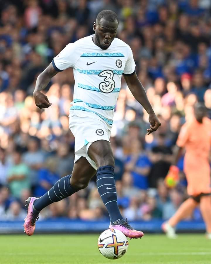 Premier League :Kalidou Koulibaly est sorti sur blessure