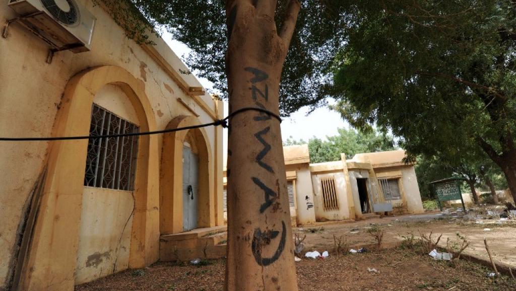 A Gao, on pouvait lire le 2 février dernier sur cet arbre «Azawad», le nom qui désigne la région du nord du Mali. AFP PHOTO/ SIA KAMBOU