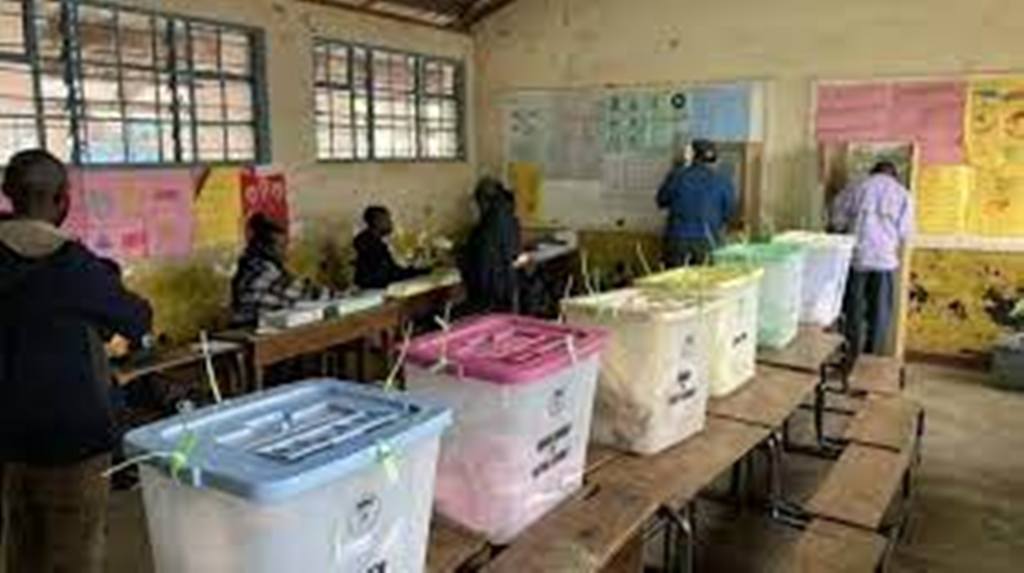 Présidentielle au Kenya: tension à la Commission électorale