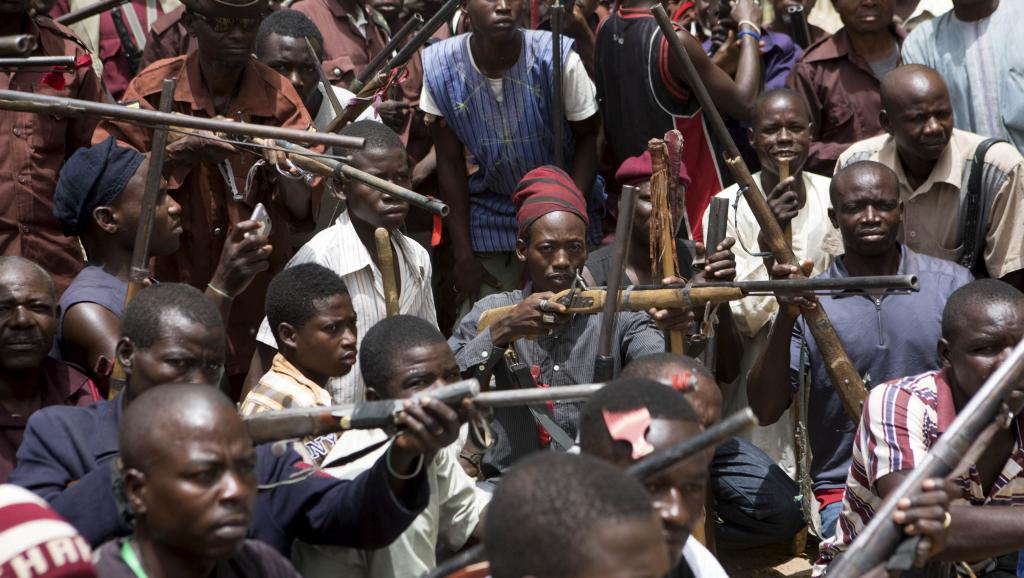 Des habitants de l’Etat de Borno, au Nigeria, se sont regroupés en milice d’auto-défense pour lutter contre la menace de Boko Haram. REUTERS/Joe Penney