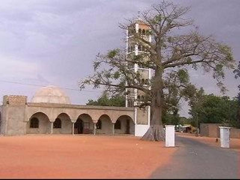 Le président Sall a prié à Thiénaba ce vendredi