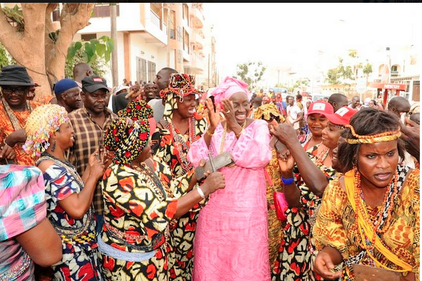 Locales à Grand Yoff : Mimi Touré accusée d’armer des nervis et d’utiliser les moyens de l’Etat