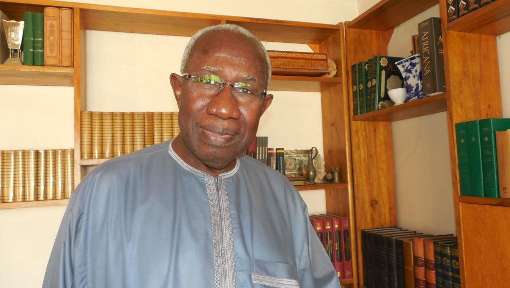 Le professeur Iba der Thiam, historien et auteur du livre « Le Sénégal dans la Guerre 14-18 ». RFI/Bineta Diagne