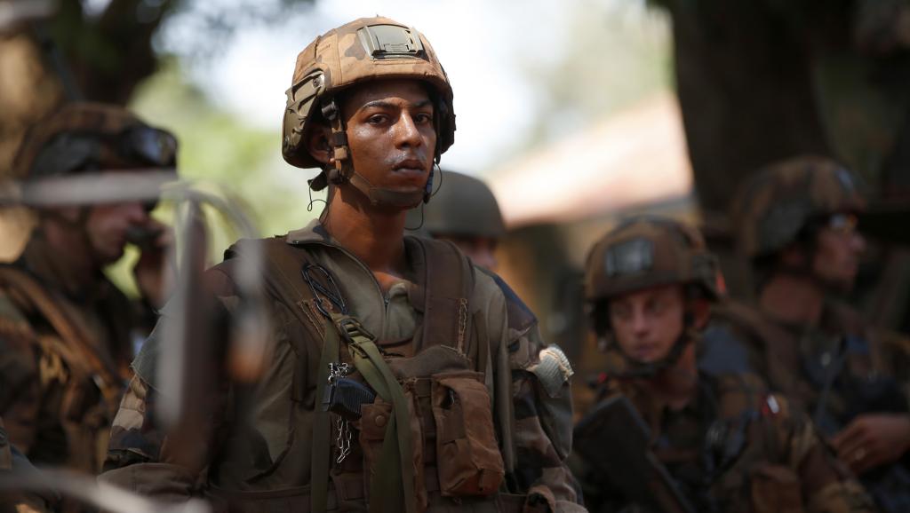 Un soldat français, dans les rues de Bambari, vendredi 23 mai 2014. REUTERS/Goran Tomasevic