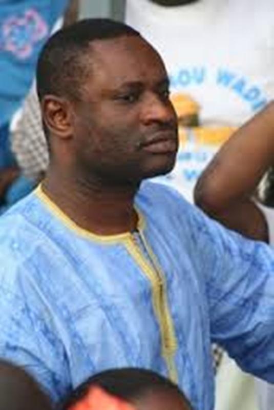 Mort suspecte: l’homosexuel Serigne Mbaye évacué par des sapeurs sous masques aux Maristes