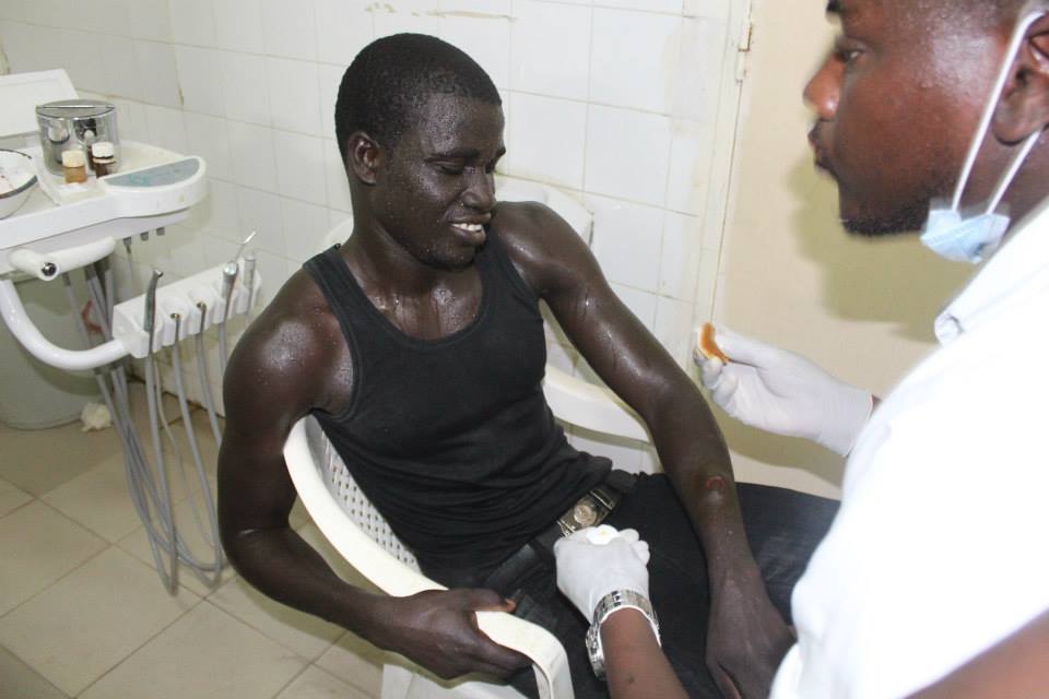 Les images de la barbarie policière à l'UCAD (âme sensible s'abstenir)