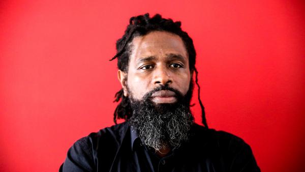 Soeuf Elbadawi, l'auteur de « Obsessions de Lune Idumbio IV ». Gwénola Bastide