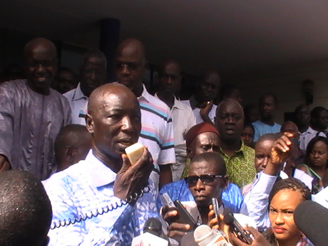 Ucad hommage à Bassirou Faye:séance de recueillement en images...