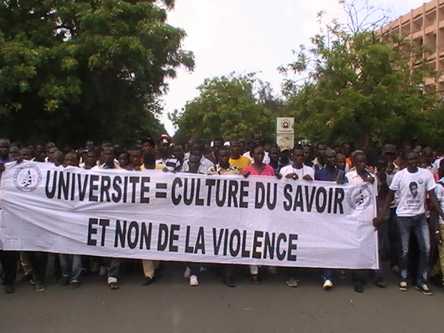 Ucad hommage à Bassirou Faye:séance de recueillement en images...