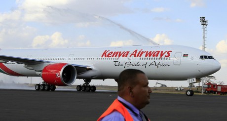 Ebola: les compagnies aériennes n'écoutent plus l'OMS