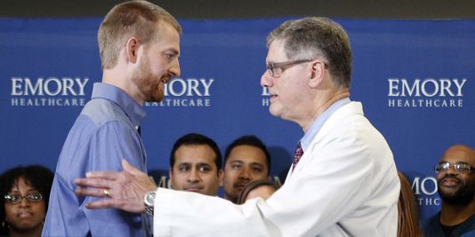 Guéris, deux Américains atteints par Ebola ont quitté l'hôpital