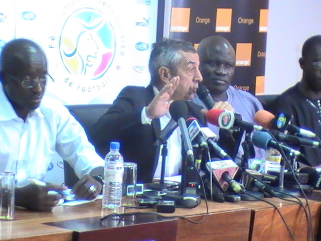 Alain Giresse- Entraîneur du Sénégal : Le «3-4-3» n’est pas définitif