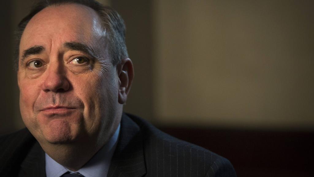 Alex Salmond, le dirigeant du Parti national écossais (SNP) et Premier ministre de la région d'Ecosse a annoncé, vendredi 19 septembre, sa démission de ses doubles fonctions sous deux mois. REUTERS/Brendan McDermid