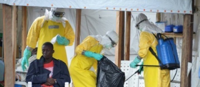 Ebola : un marché noir autour du sang des rescapés