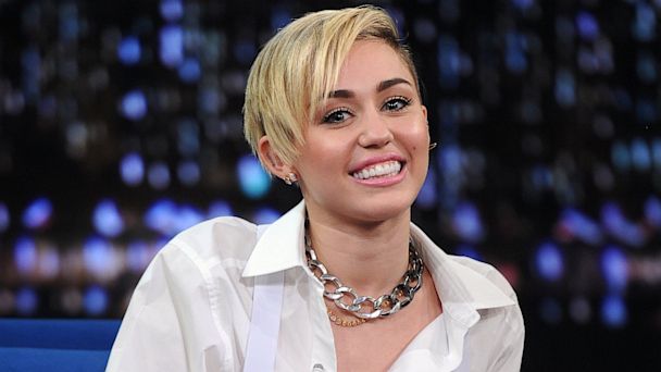 Miley Cyrus : Ses cambrioleurs condamnés... et inspirés par Emma Watson ?