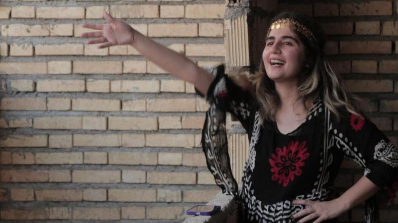 Manifestations en Iran : Sepideh Qolian, militante emprisonnée, décrit la brutalité dans une lettre