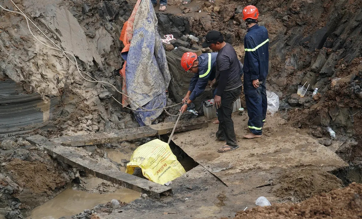 Le corps de l'enfant tombé dans un trou de 35 mètres au Vietnam a été retrouvé