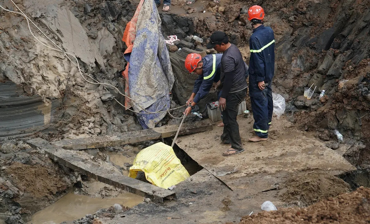 Le corps de l'enfant tombé dans un trou de 35 mètres au Vietnam a été retrouvé