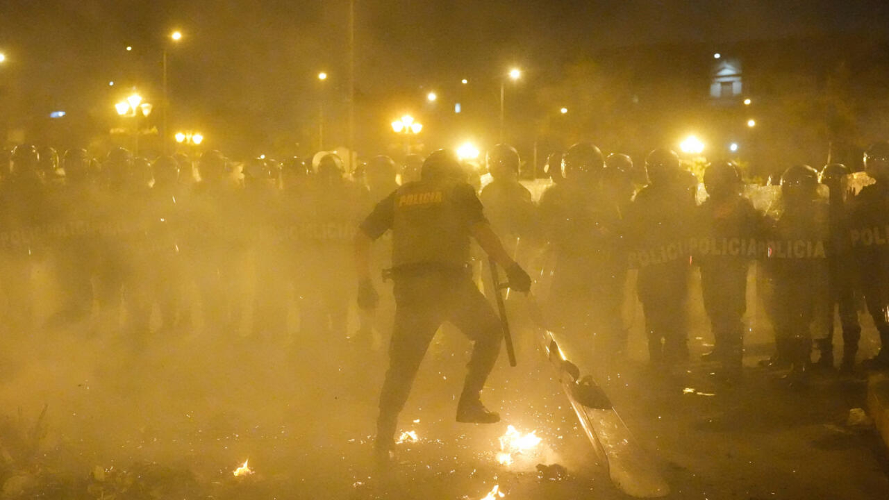 Le Pérou dans l'impasse: les manifestations continuent, le blocage politique perdure