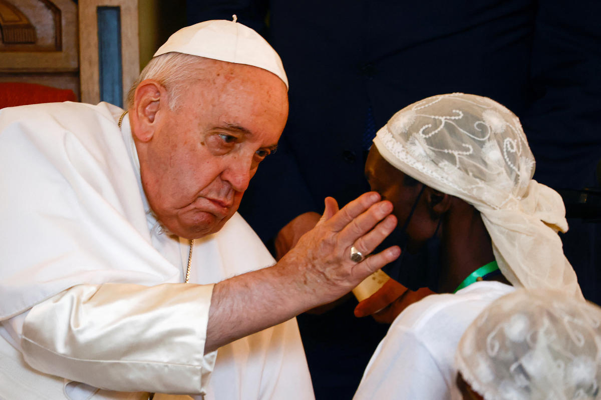 Le pape François condamne «l'exploitation sanglante et illégale de la richesse» de la RDC